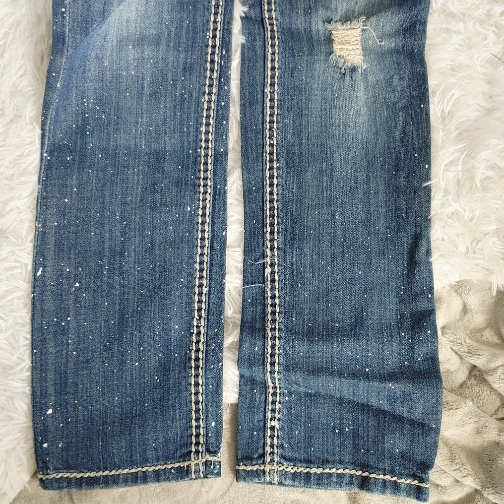 Almost Famous Splatter Distressed Jeans - Picture 4 of 7